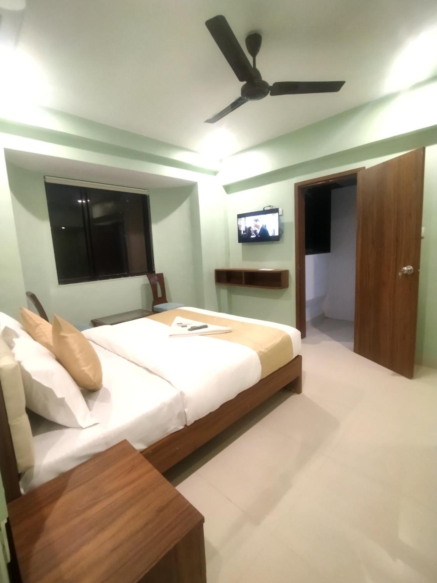 Everest Stays Rooms And Dormitory Bombaj Zewnętrze zdjęcie