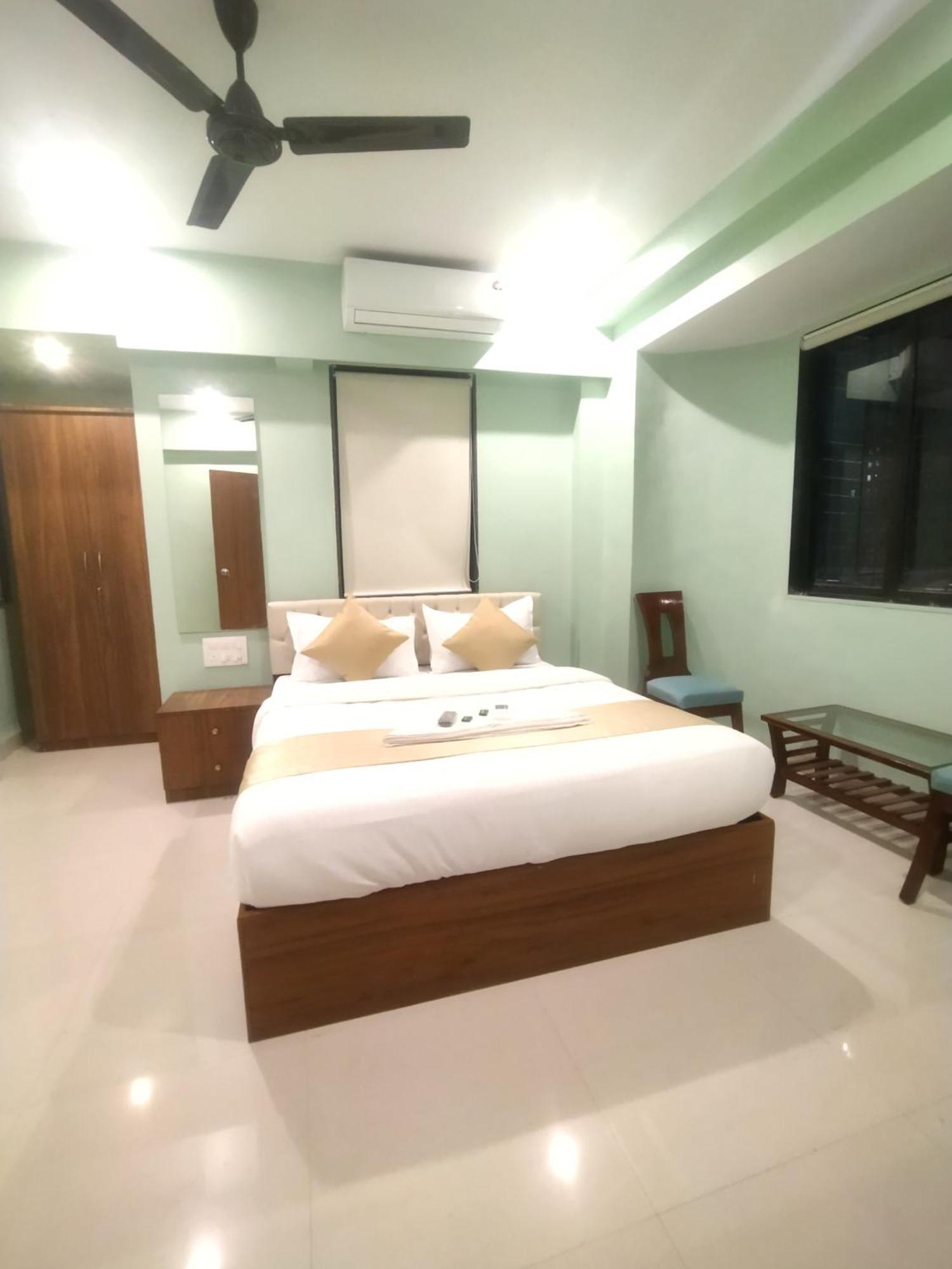 Everest Stays Rooms And Dormitory Bombaj Zewnętrze zdjęcie