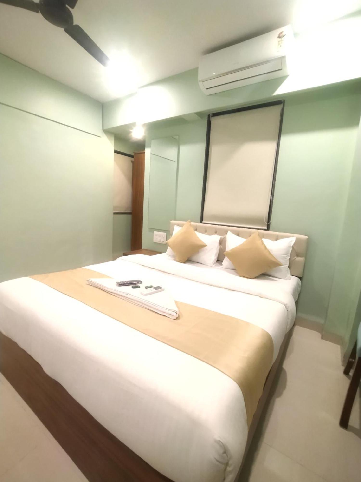 Everest Stays Rooms And Dormitory Bombaj Zewnętrze zdjęcie