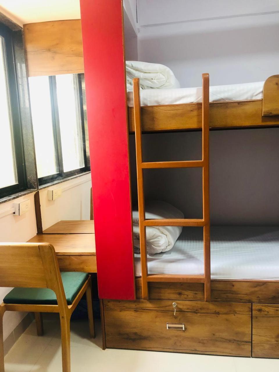 Everest Stays Rooms And Dormitory Bombaj Zewnętrze zdjęcie